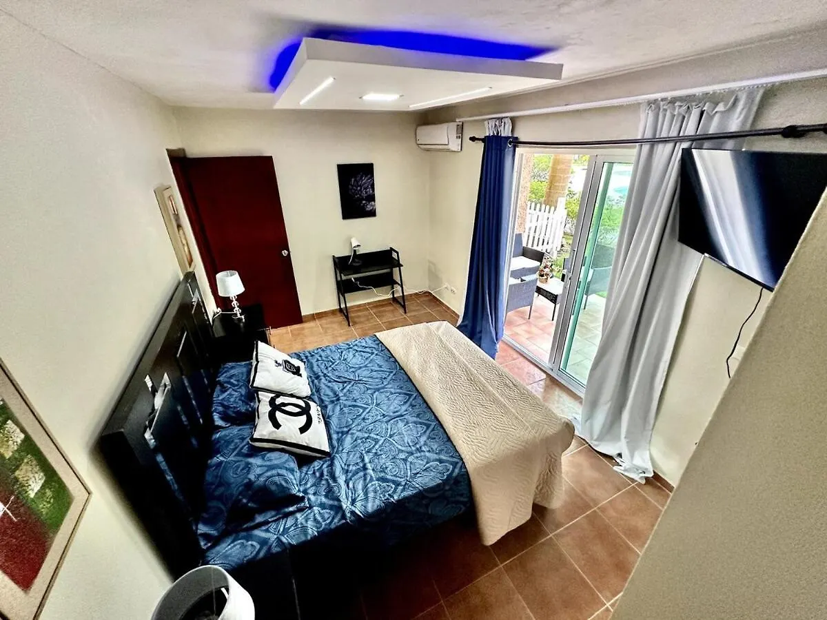 Peaceful 2 Bed Apartment - Pool & Private Beach Access Punta Cana 0*,