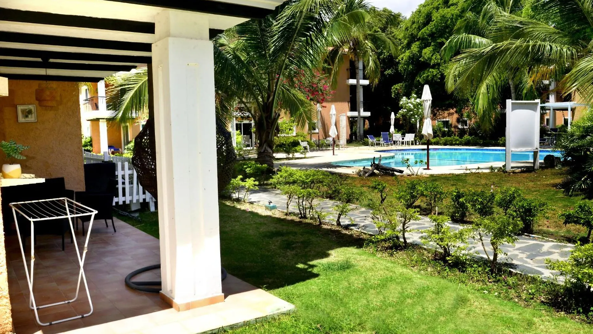 Peaceful 2 Bed Apartment - Pool & Private Beach Access Punta Cana